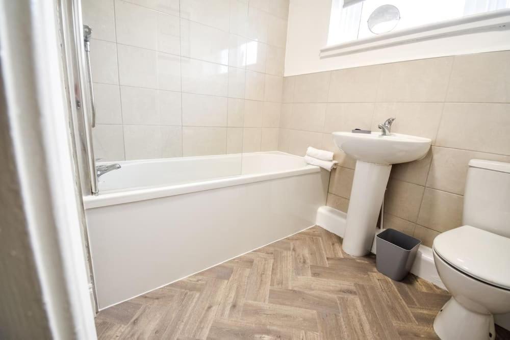 Woodcock House 3 Bedrooms Workstays Uk Lackenby 외부 사진